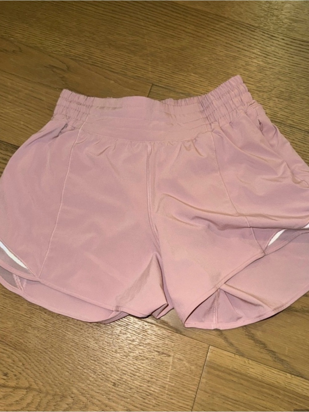 Lululemon High-rise 4” Hotty Hot Shorts